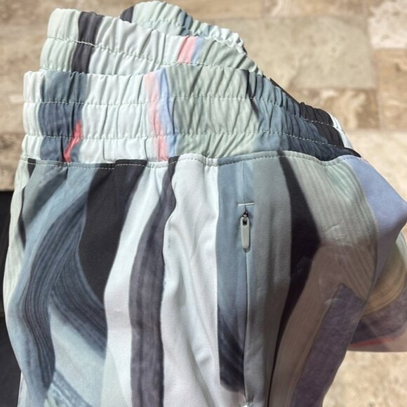 CALIA Women's Mid Rise Infinity Run Short - Picture 9 of 11